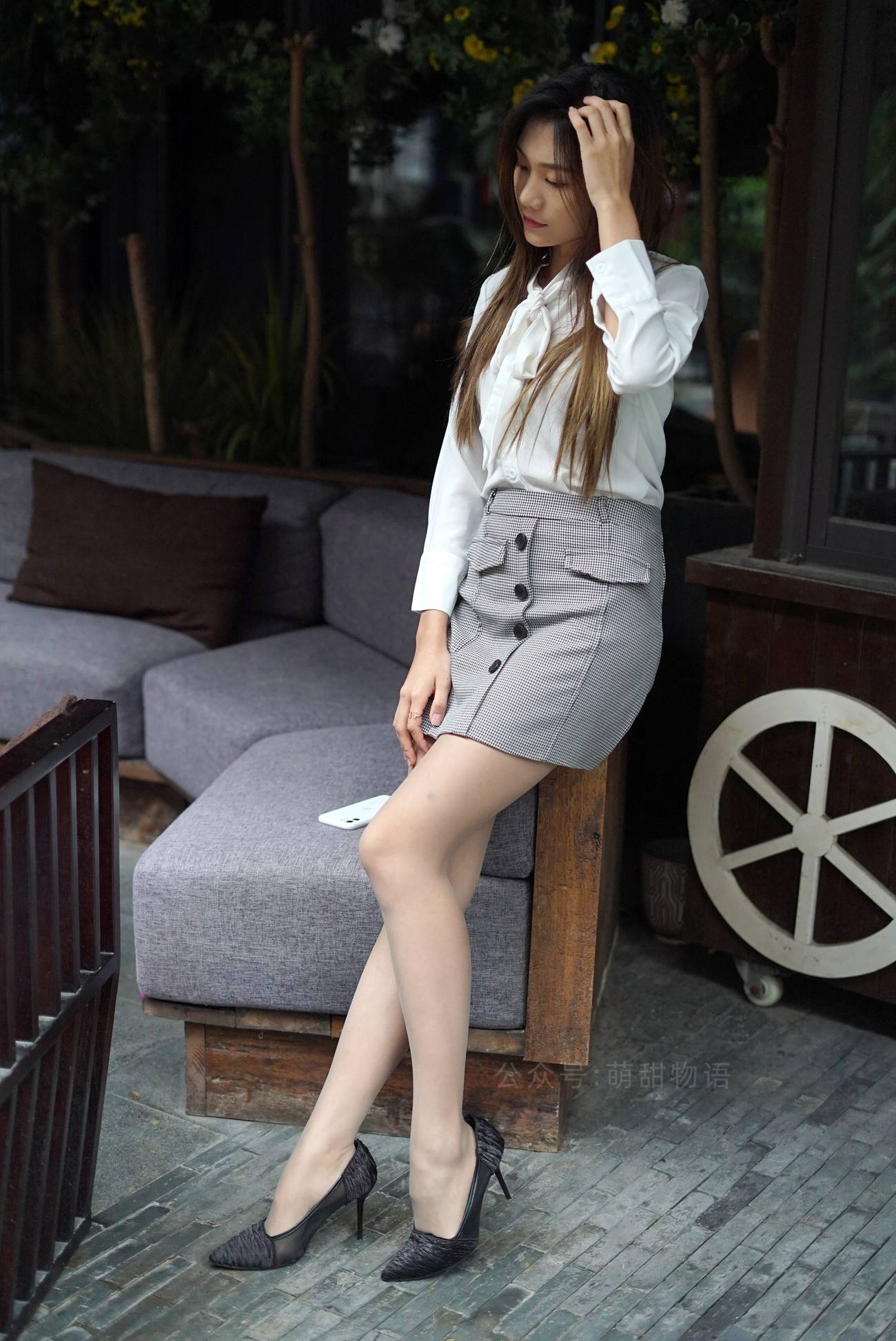 图片[103]-[萌甜物语]XM210 《在路边的座位玩脚脚-笑笑》[109] – 速更版-美库