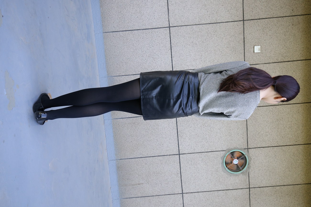 图片[70]-大西瓜爱牙膏-早期作品-Z3-1 裤妹黑袜 [314P] – 速更版-美库