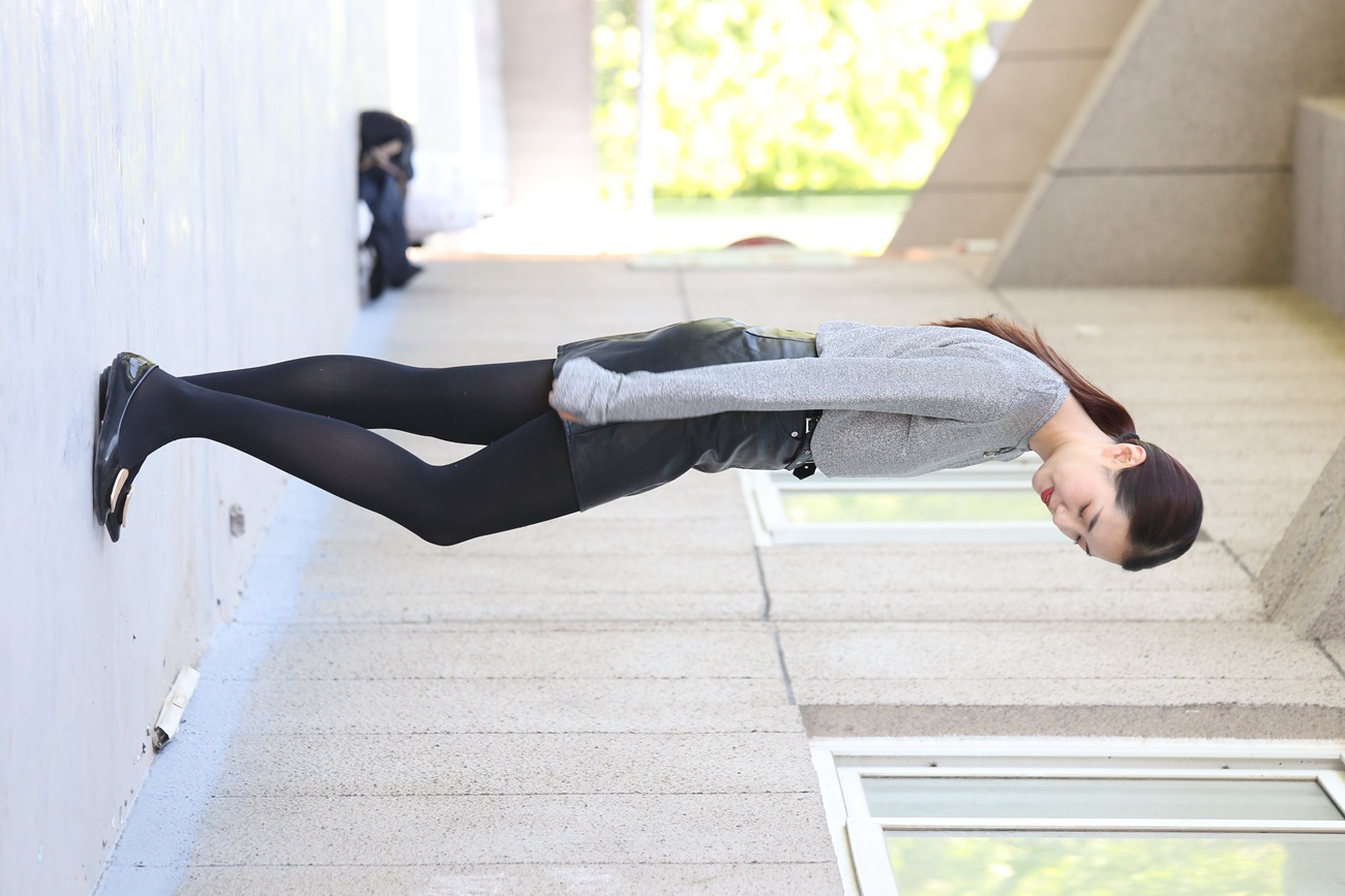 图片[126]-大西瓜爱牙膏-早期作品-Z3-1 裤妹黑袜 [314P] – 速更版-美库