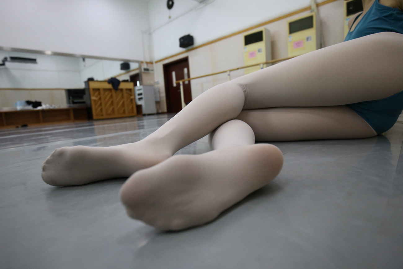 图片[160]-大西瓜爱牙膏-早期作品-Z2-5 衬白丝 (4)[222P] – 速更版-美库