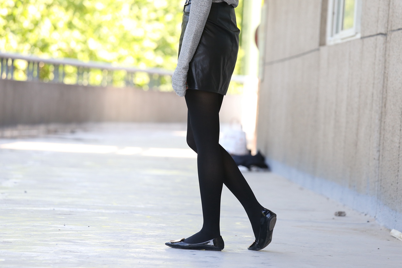 图片[149]-大西瓜爱牙膏-早期作品-Z3-1 裤妹黑袜 [314P] – 速更版-美库