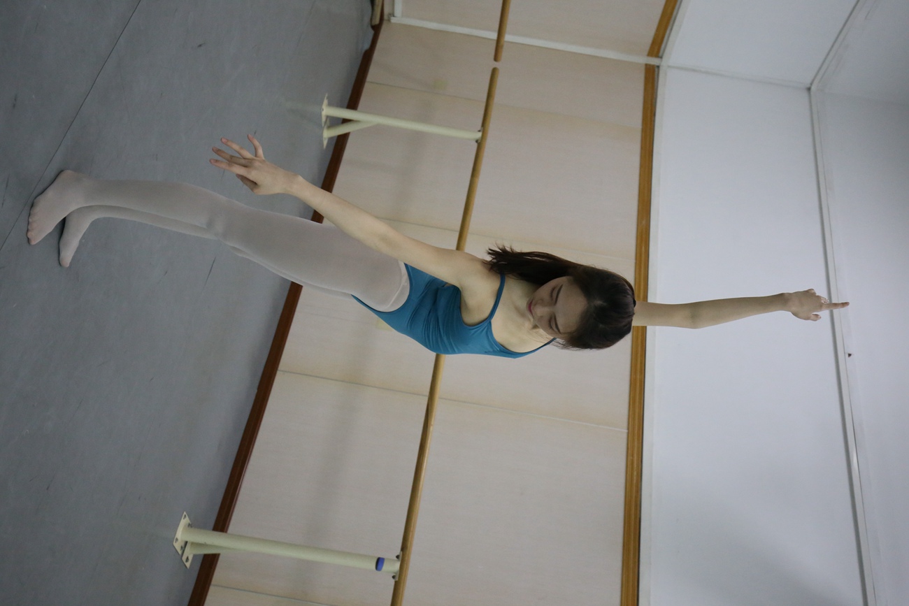 图片[223]-大西瓜爱牙膏-早期作品-Z2-5 衬白丝 (4)[222P] – 速更版-美库