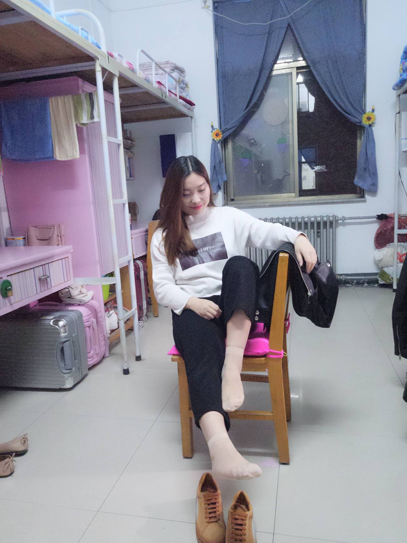 图片[14]-学妹校园寝室短丝系列002期 张梦想[104P] – 速更版-美库