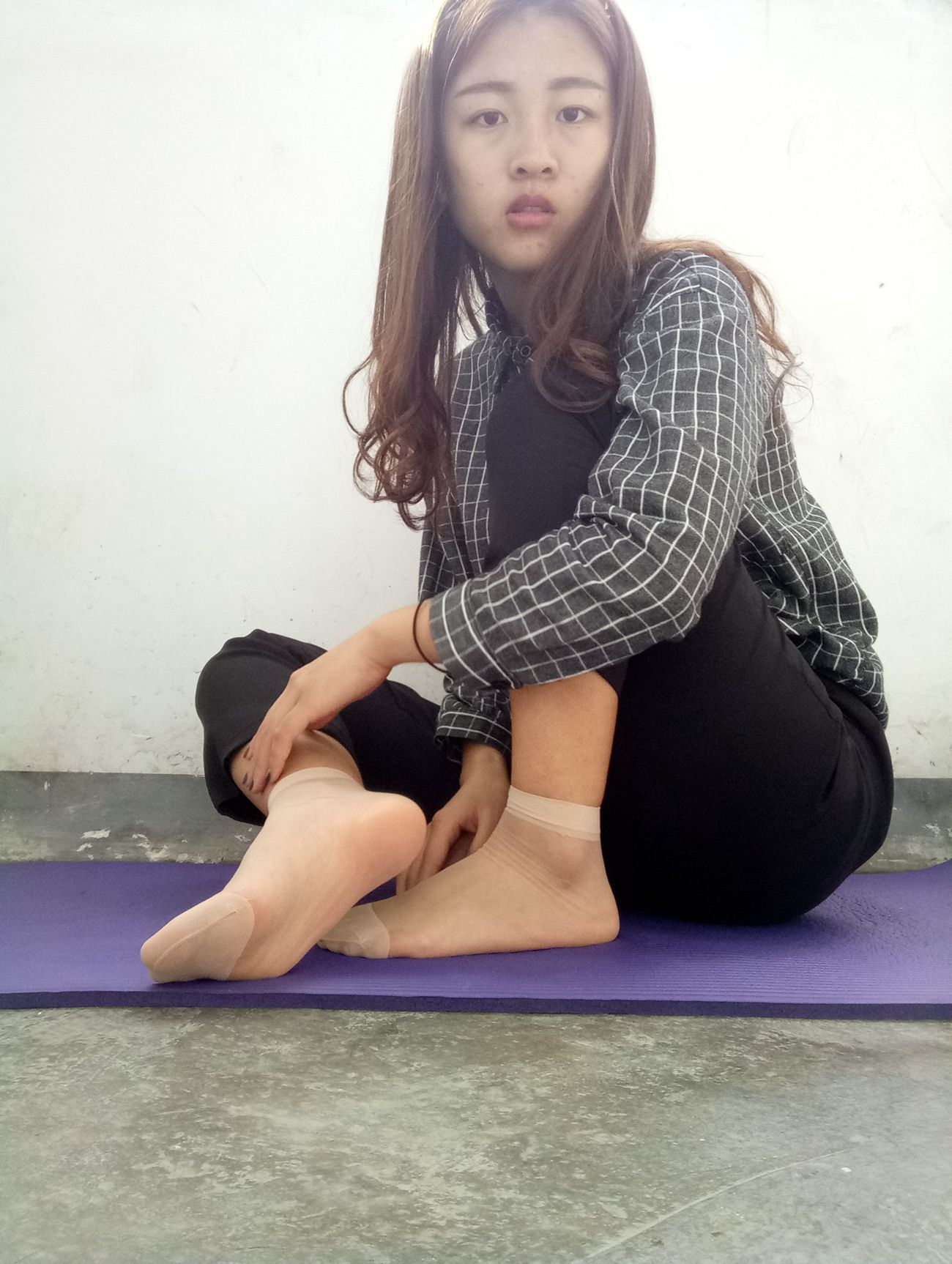 图片[12]-学妹校园寝室短丝系列003期 马聪[57P] – 速更版-美库