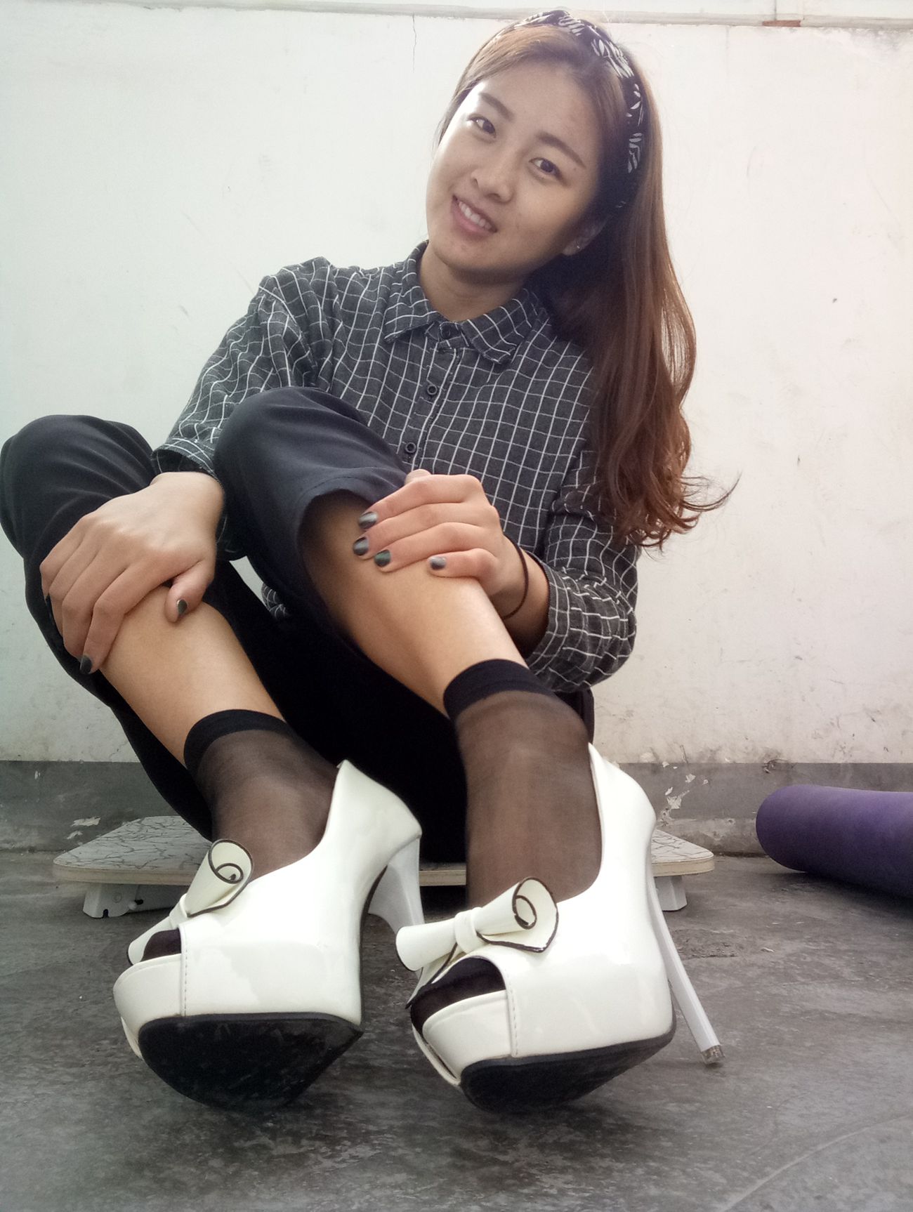 图片[18]-学妹校园寝室短丝系列003期 马聪[57P] – 速更版-美库