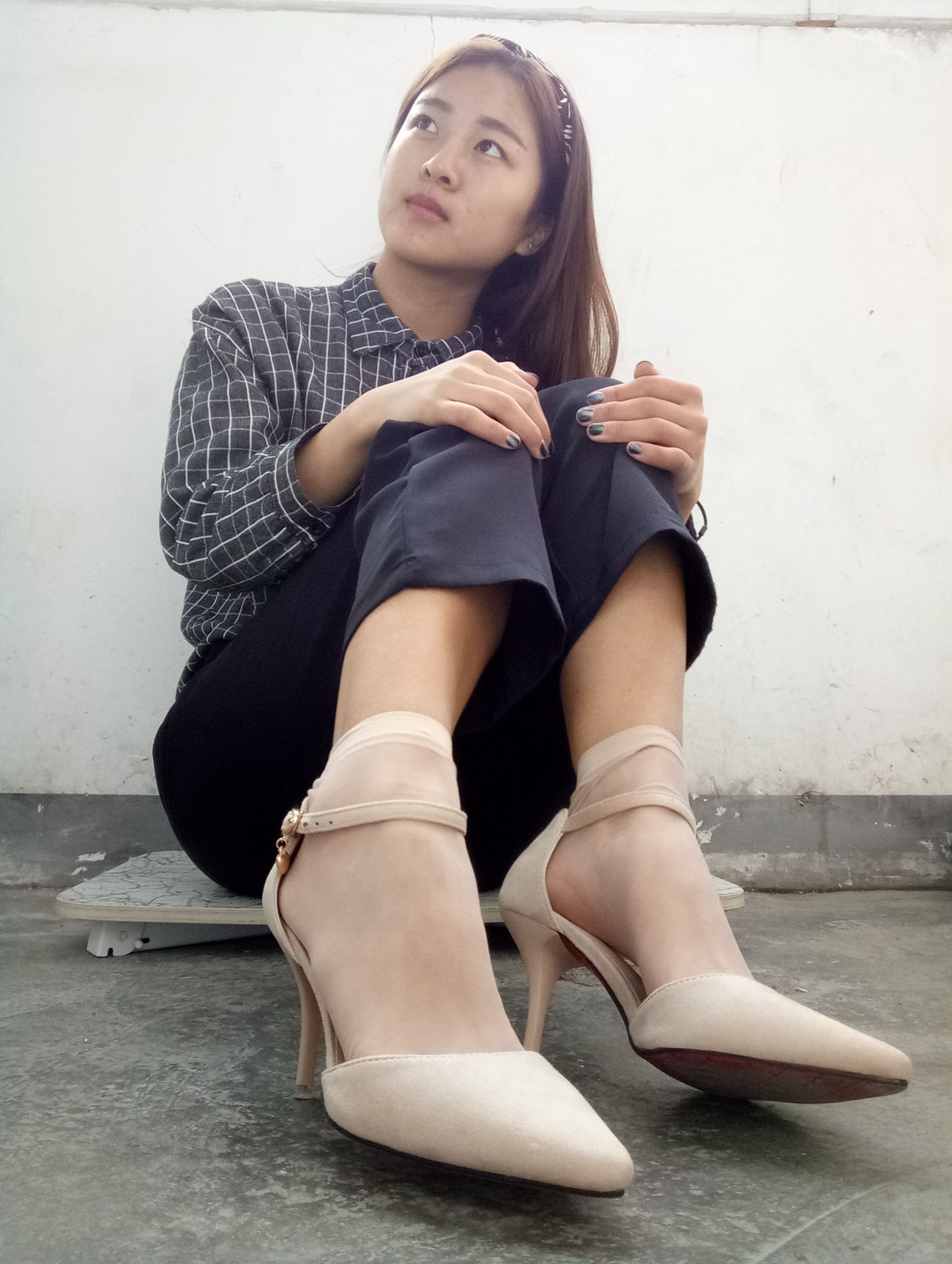 图片[37]-学妹校园寝室短丝系列003期 马聪[57P] – 速更版-美库