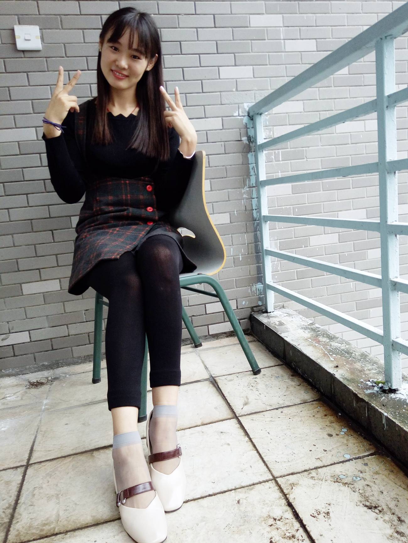 图片[78]-学妹校园寝室短丝系列001期 王丽君[85P] – 速更版-美库