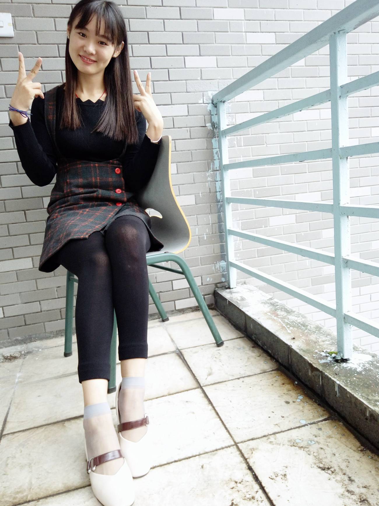 图片[86]-学妹校园寝室短丝系列001期 王丽君[85P] – 速更版-美库