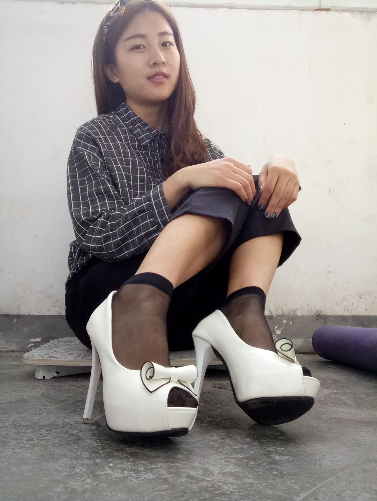 图片[59]-学妹校园寝室短丝系列003期 马聪[57P] – 速更版-美库