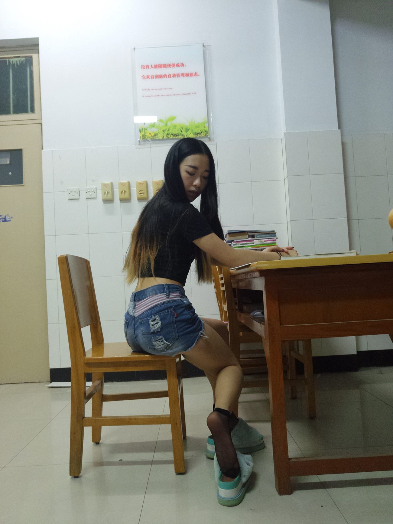 图片[81]-学妹校园寝室短丝系列002期 张梦想[104P] – 速更版-美库