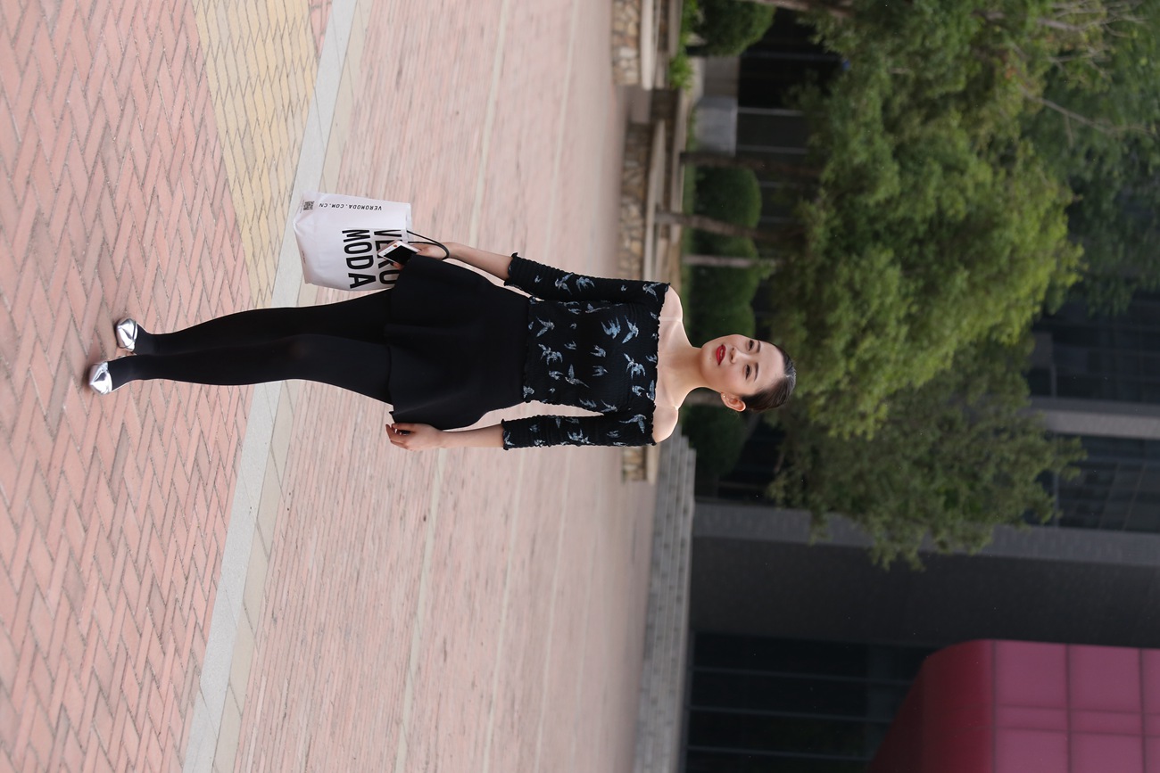 图片[10]-大西瓜爱牙膏-早期作品-Z3-5 空姐黑袜 (1)[131P] – 速更版-美库