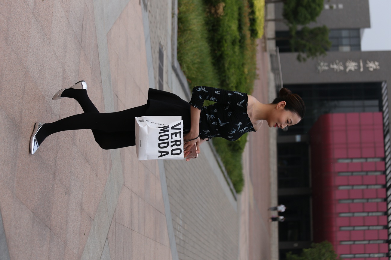 图片[15]-大西瓜爱牙膏-早期作品-Z3-5 空姐黑袜 (1)[131P] – 速更版-美库