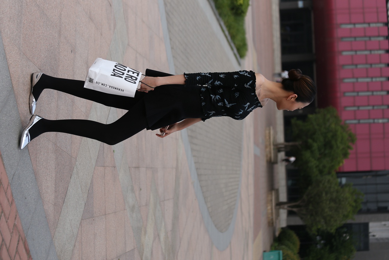 图片[16]-大西瓜爱牙膏-早期作品-Z3-5 空姐黑袜 (1)[131P] – 速更版-美库