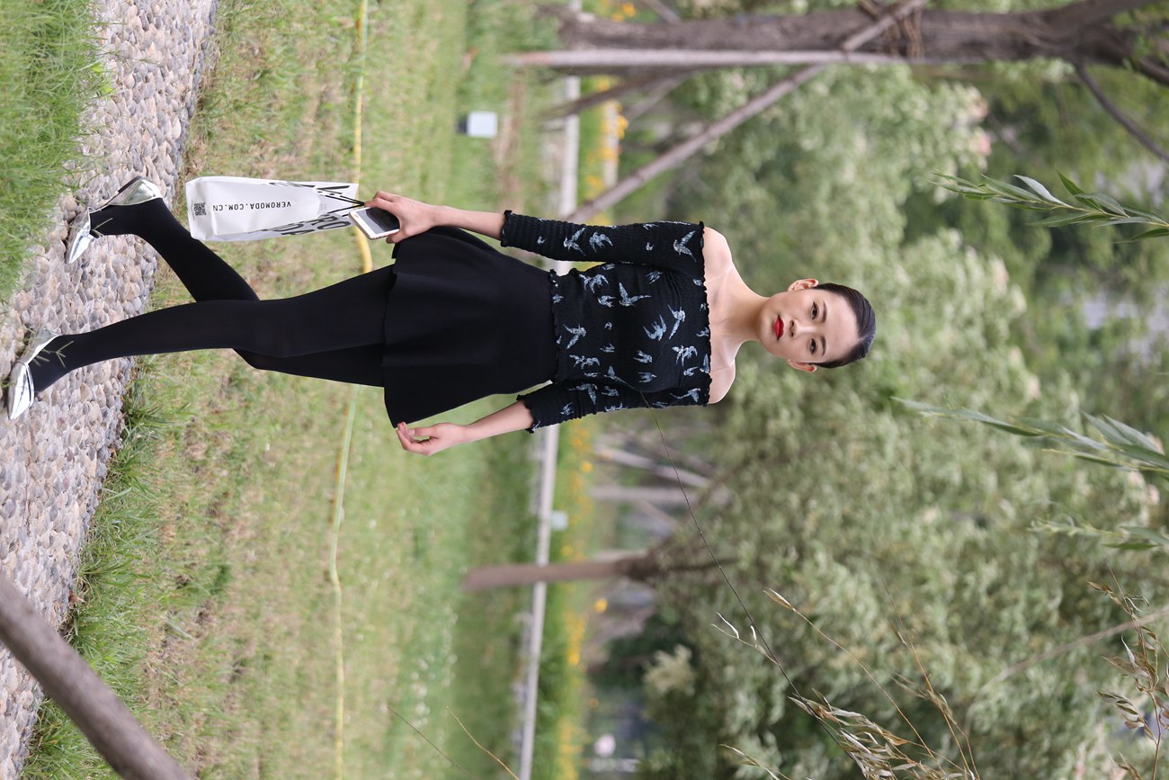 图片[27]-大西瓜爱牙膏-早期作品-Z3-5 空姐黑袜 (1)[131P] – 速更版-美库