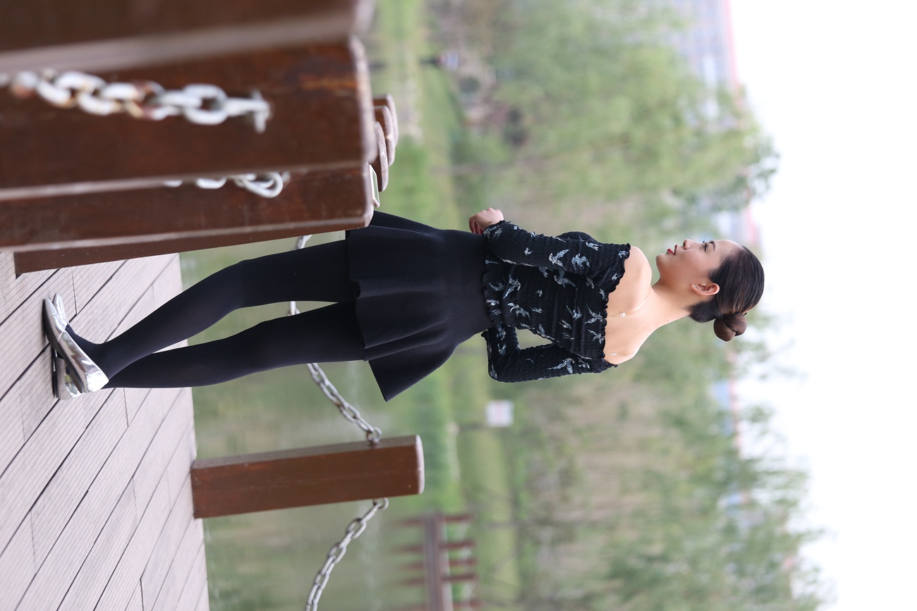 图片[45]-大西瓜爱牙膏-早期作品-Z3-5 空姐黑袜 (1)[131P] – 速更版-美库