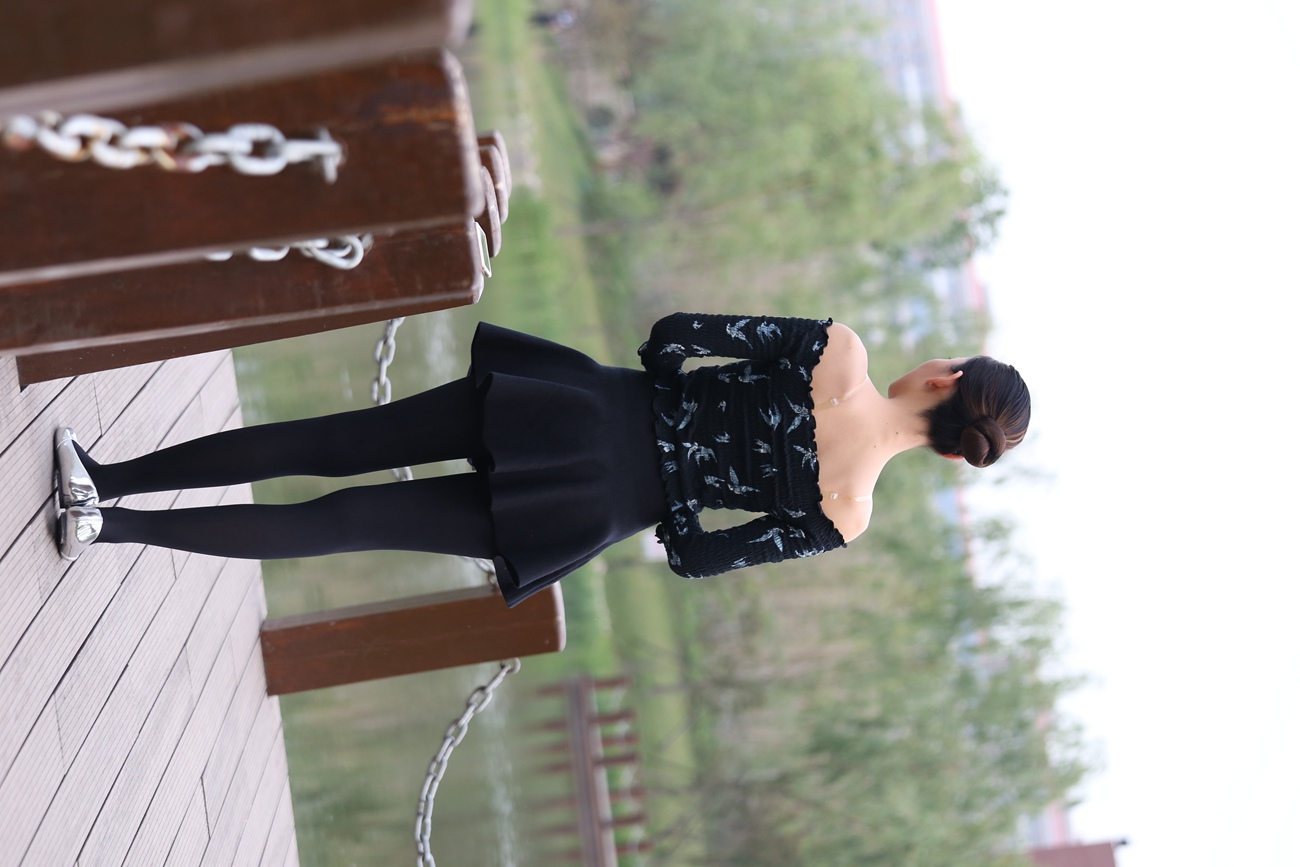 图片[49]-大西瓜爱牙膏-早期作品-Z3-5 空姐黑袜 (1)[131P] – 速更版-美库