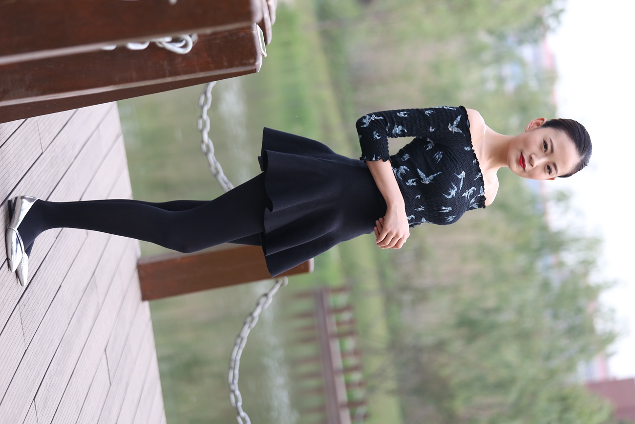 图片[52]-大西瓜爱牙膏-早期作品-Z3-5 空姐黑袜 (1)[131P] – 速更版-美库