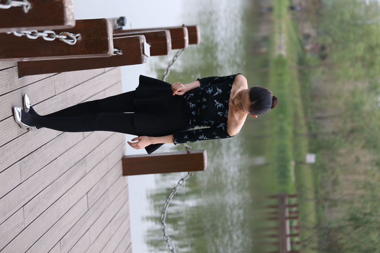 图片[55]-大西瓜爱牙膏-早期作品-Z3-5 空姐黑袜 (1)[131P] – 速更版-美库