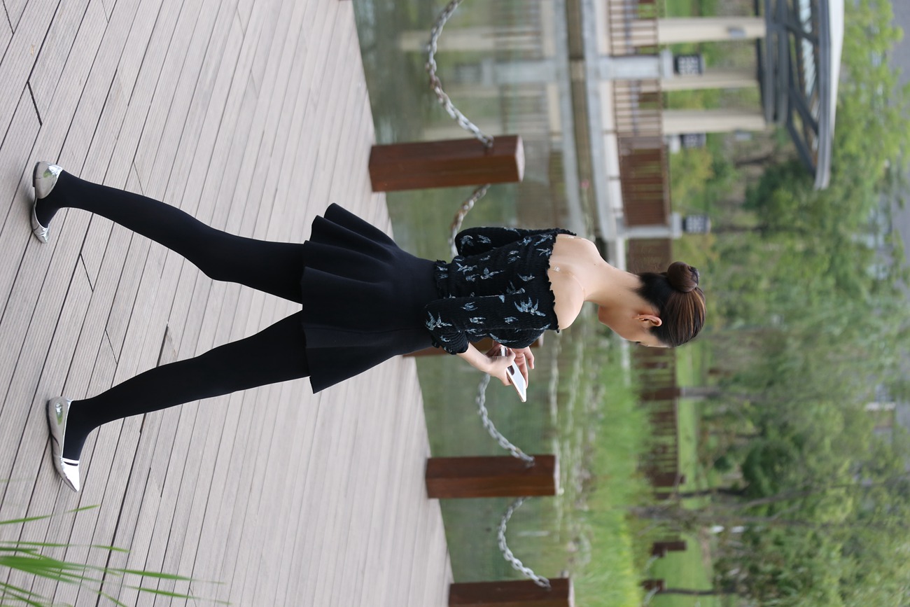 图片[62]-大西瓜爱牙膏-早期作品-Z3-5 空姐黑袜 (1)[131P] – 速更版-美库