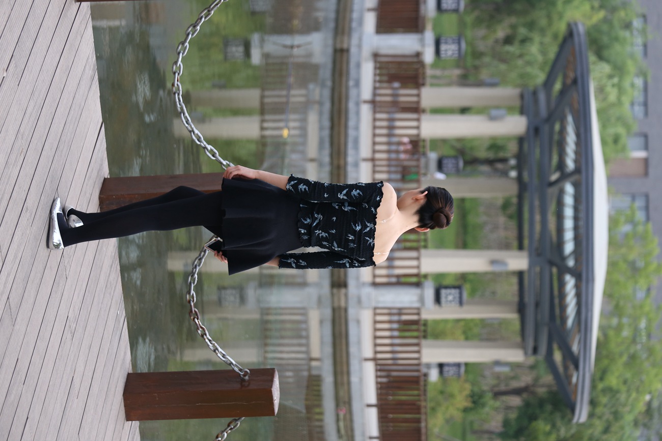 图片[63]-大西瓜爱牙膏-早期作品-Z3-5 空姐黑袜 (1)[131P] – 速更版-美库