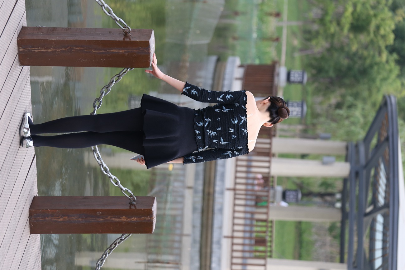 图片[64]-大西瓜爱牙膏-早期作品-Z3-5 空姐黑袜 (1)[131P] – 速更版-美库