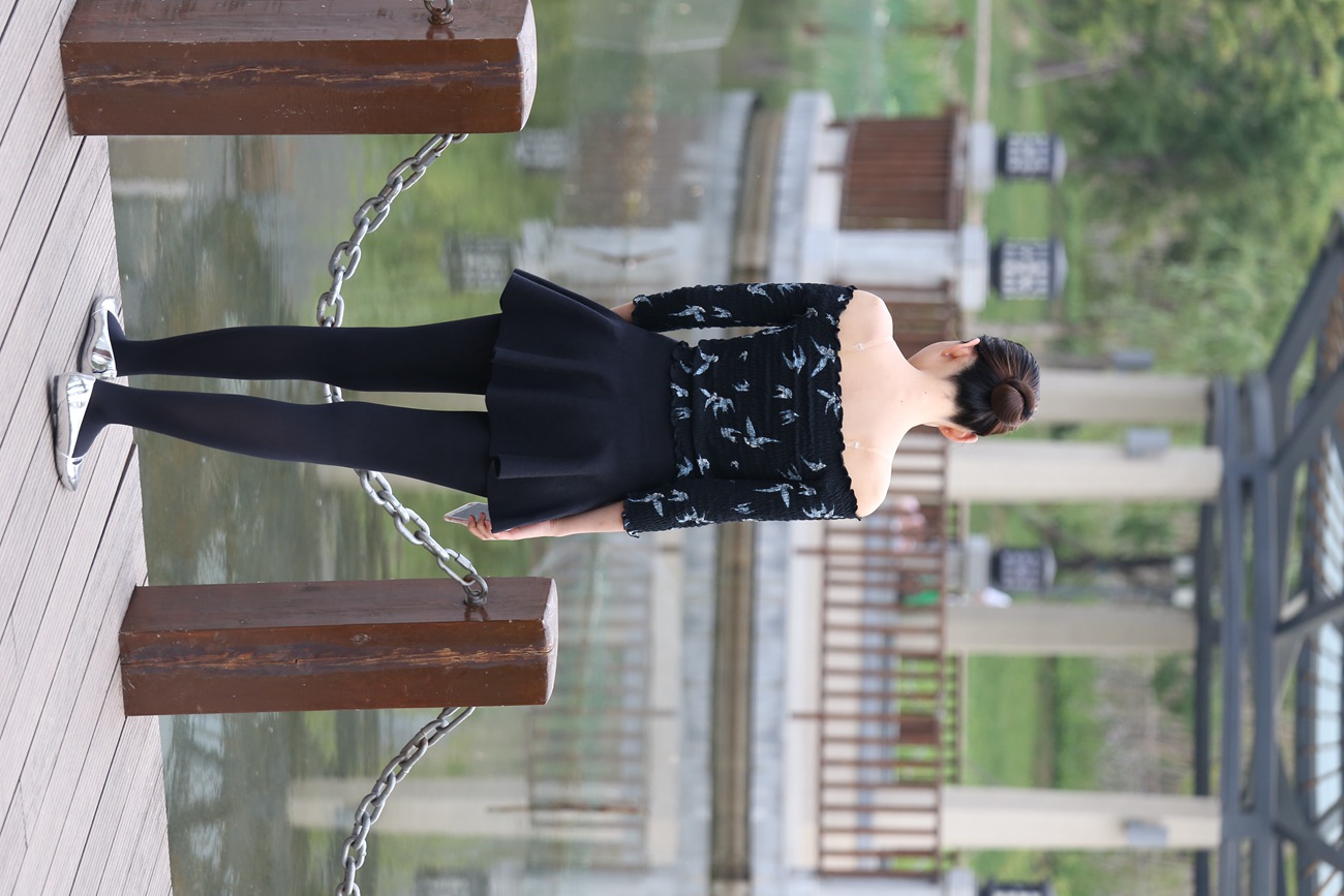 图片[65]-大西瓜爱牙膏-早期作品-Z3-5 空姐黑袜 (1)[131P] – 速更版-美库