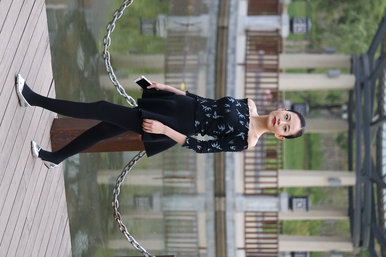 图片[69]-大西瓜爱牙膏-早期作品-Z3-5 空姐黑袜 (1)[131P] – 速更版-美库