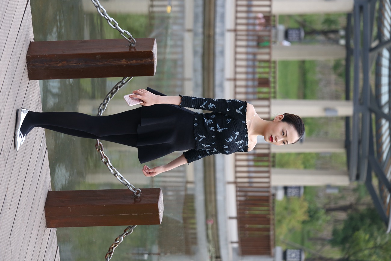 图片[68]-大西瓜爱牙膏-早期作品-Z3-5 空姐黑袜 (1)[131P] – 速更版-美库