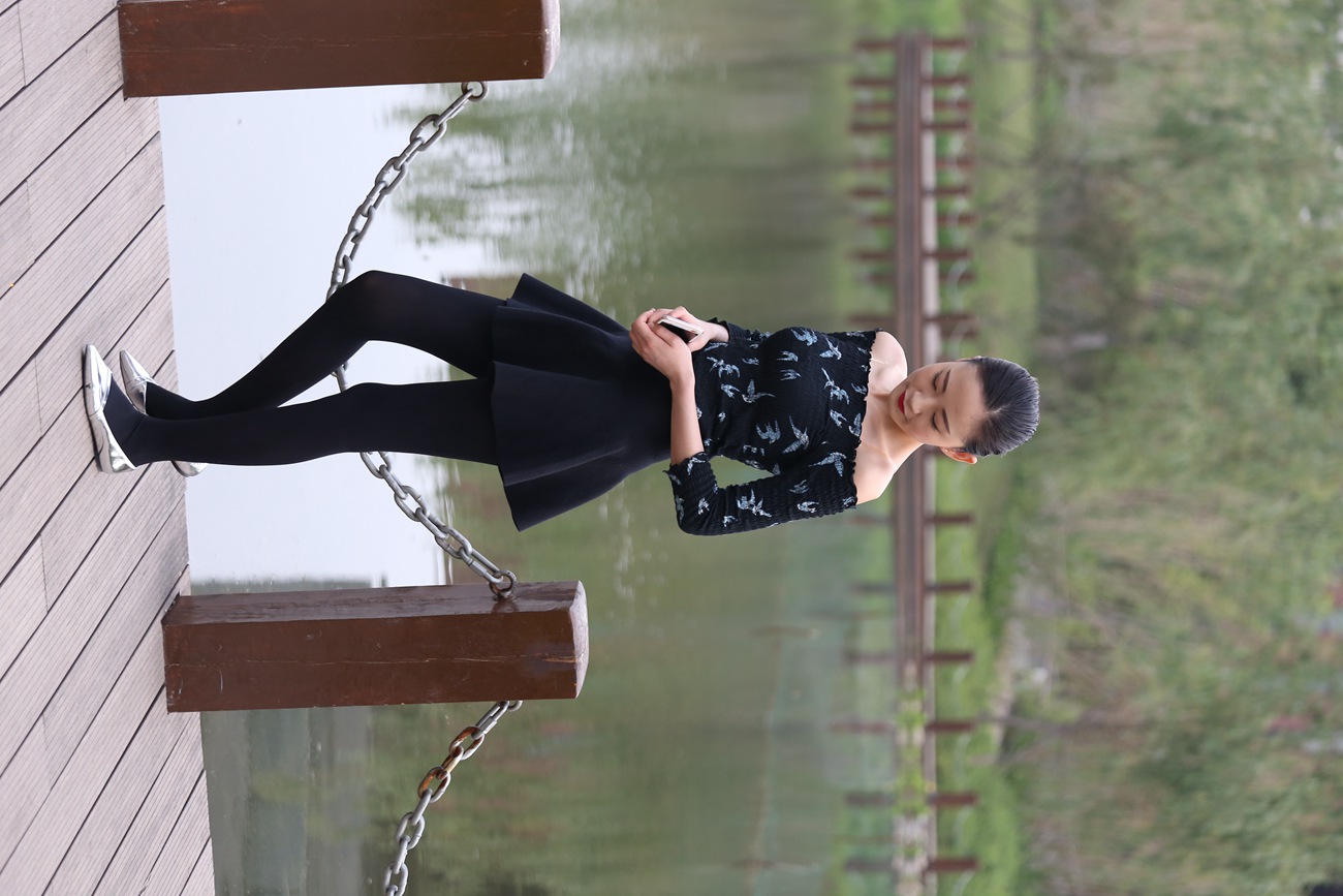 图片[71]-大西瓜爱牙膏-早期作品-Z3-5 空姐黑袜 (1)[131P] – 速更版-美库