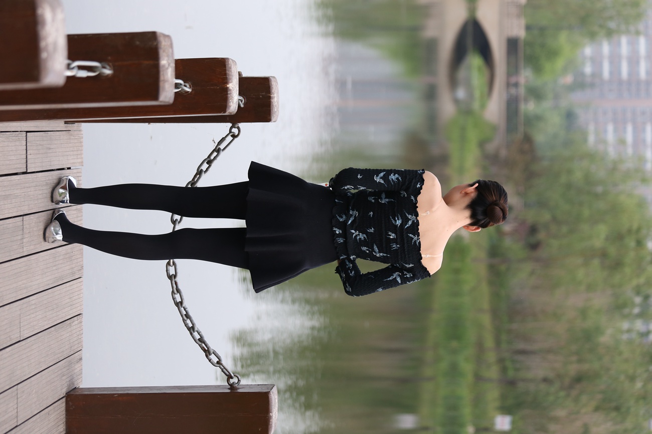 图片[76]-大西瓜爱牙膏-早期作品-Z3-5 空姐黑袜 (1)[131P] – 速更版-美库