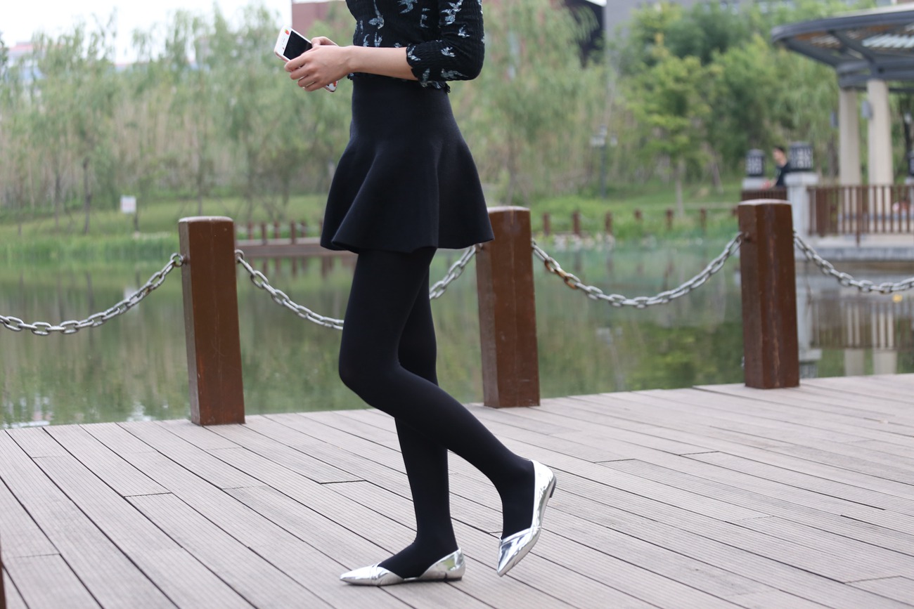 图片[87]-大西瓜爱牙膏-早期作品-Z3-5 空姐黑袜 (1)[131P] – 速更版-美库