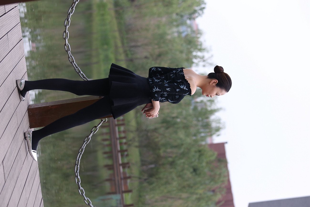 图片[89]-大西瓜爱牙膏-早期作品-Z3-5 空姐黑袜 (1)[131P] – 速更版-美库