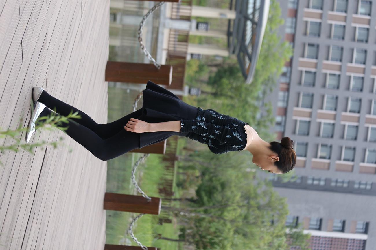 图片[94]-大西瓜爱牙膏-早期作品-Z3-5 空姐黑袜 (1)[131P] – 速更版-美库