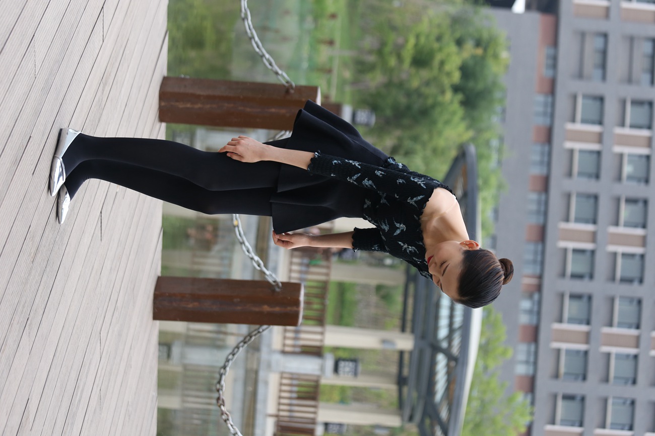 图片[96]-大西瓜爱牙膏-早期作品-Z3-5 空姐黑袜 (1)[131P] – 速更版-美库