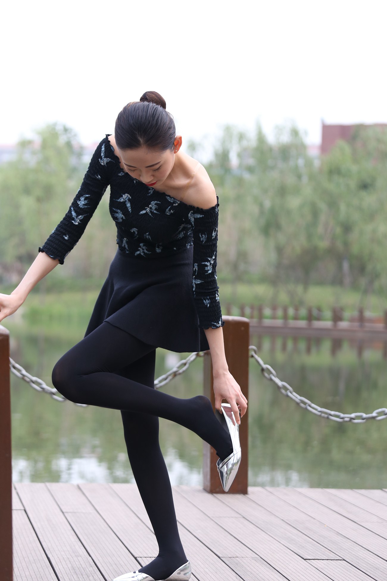 图片[99]-大西瓜爱牙膏-早期作品-Z3-5 空姐黑袜 (1)[131P] – 速更版-美库