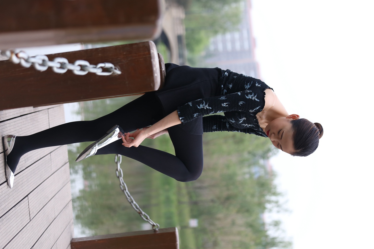 图片[107]-大西瓜爱牙膏-早期作品-Z3-5 空姐黑袜 (1)[131P] – 速更版-美库