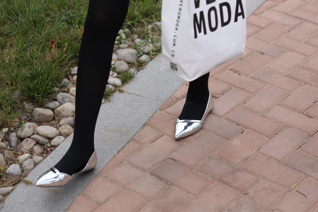 图片[119]-大西瓜爱牙膏-早期作品-Z3-5 空姐黑袜 (1)[131P] – 速更版-美库