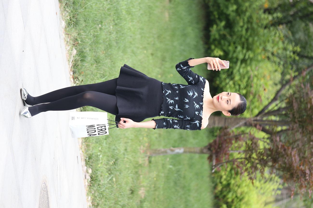 图片[123]-大西瓜爱牙膏-早期作品-Z3-5 空姐黑袜 (1)[131P] – 速更版-美库