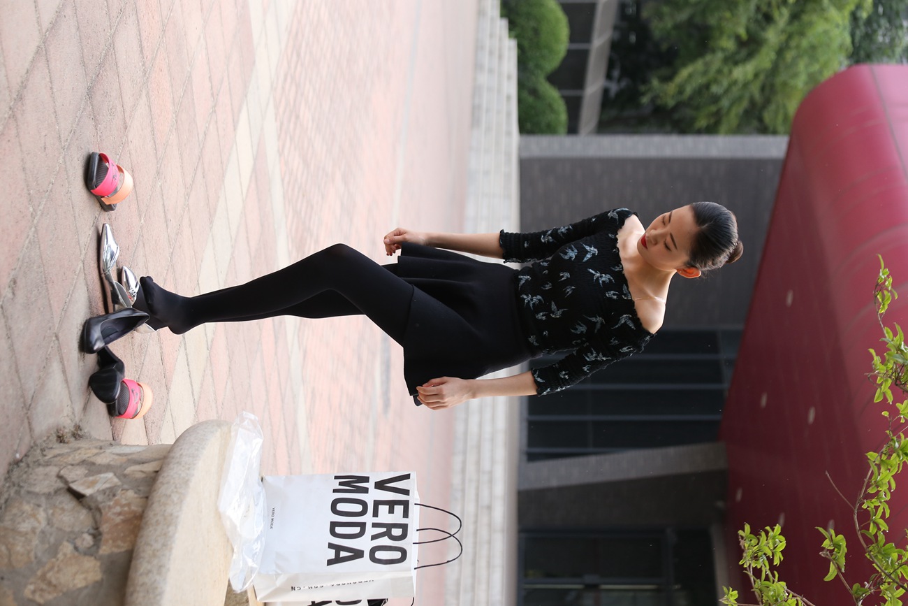 图片[132]-大西瓜爱牙膏-早期作品-Z3-5 空姐黑袜 (1)[131P] – 速更版-美库