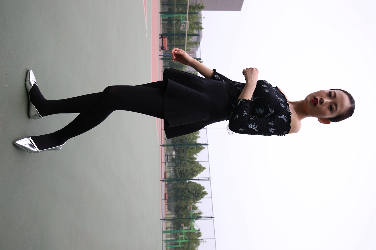 图片[136]-大西瓜爱牙膏-早期作品-Z3-5 空姐黑袜 (3)[135P] – 速更版-美库