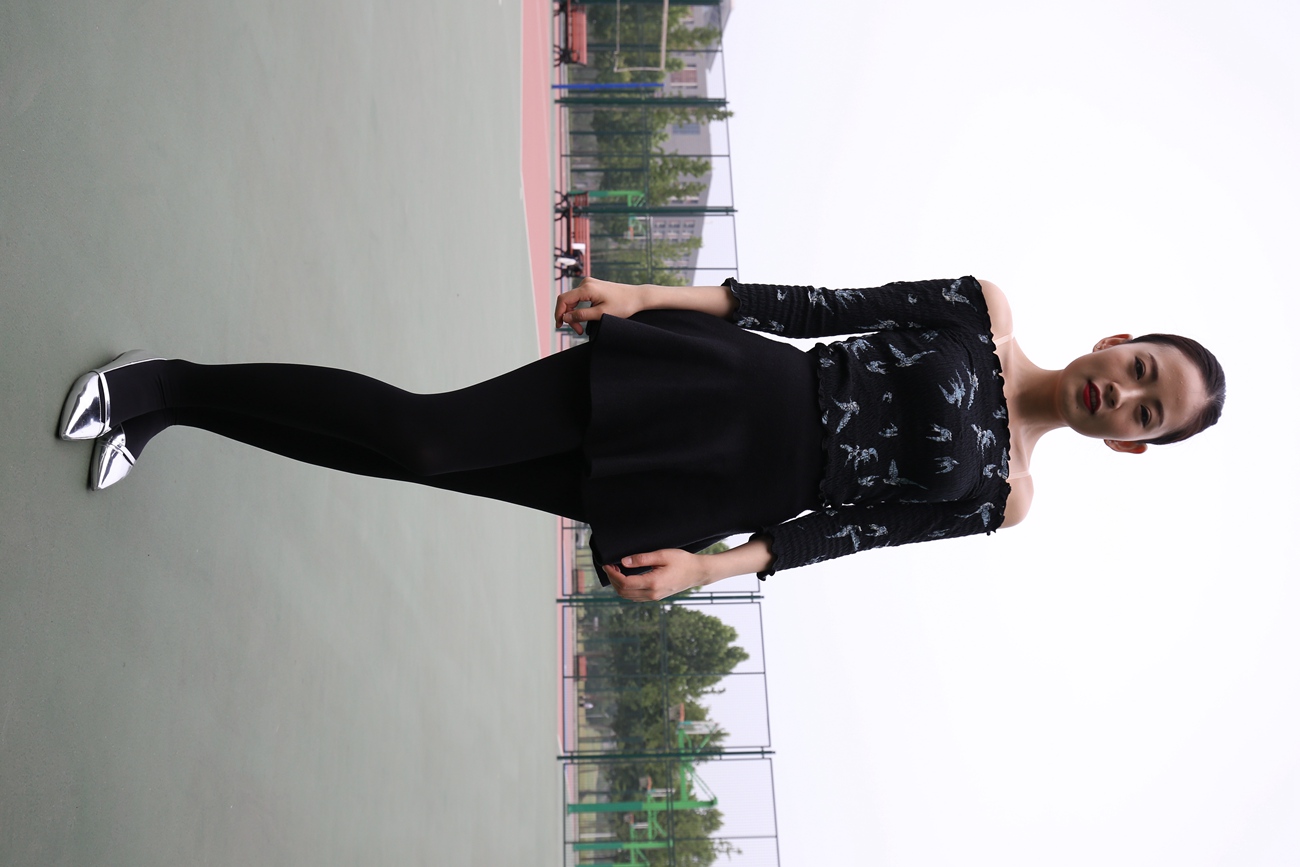 图片[256]-大西瓜爱牙膏-早期作品-Z3-5 空姐黑袜 (2)[267P] – 速更版-美库