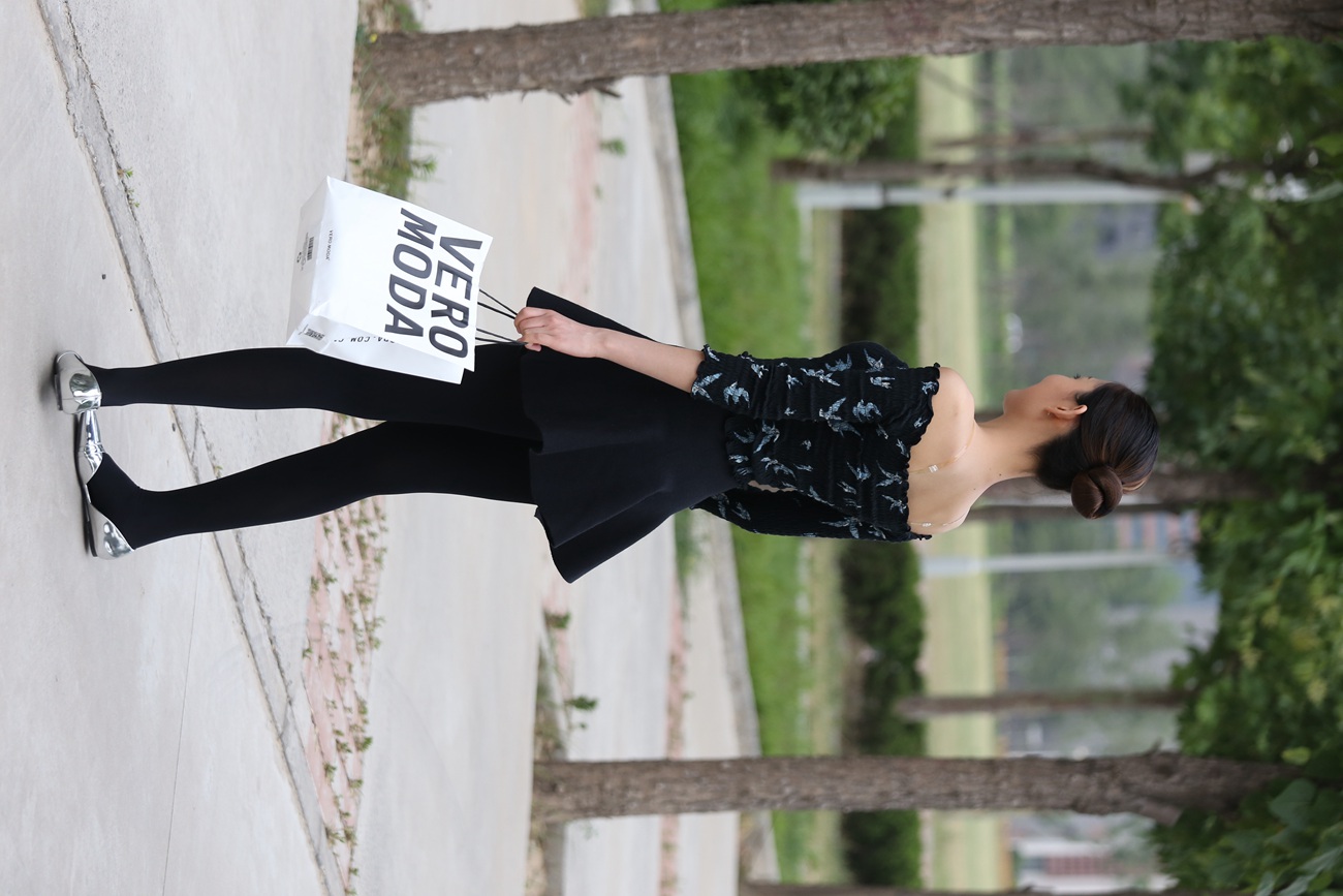 图片[264]-大西瓜爱牙膏-早期作品-Z3-5 空姐黑袜 (2)[267P] – 速更版-美库