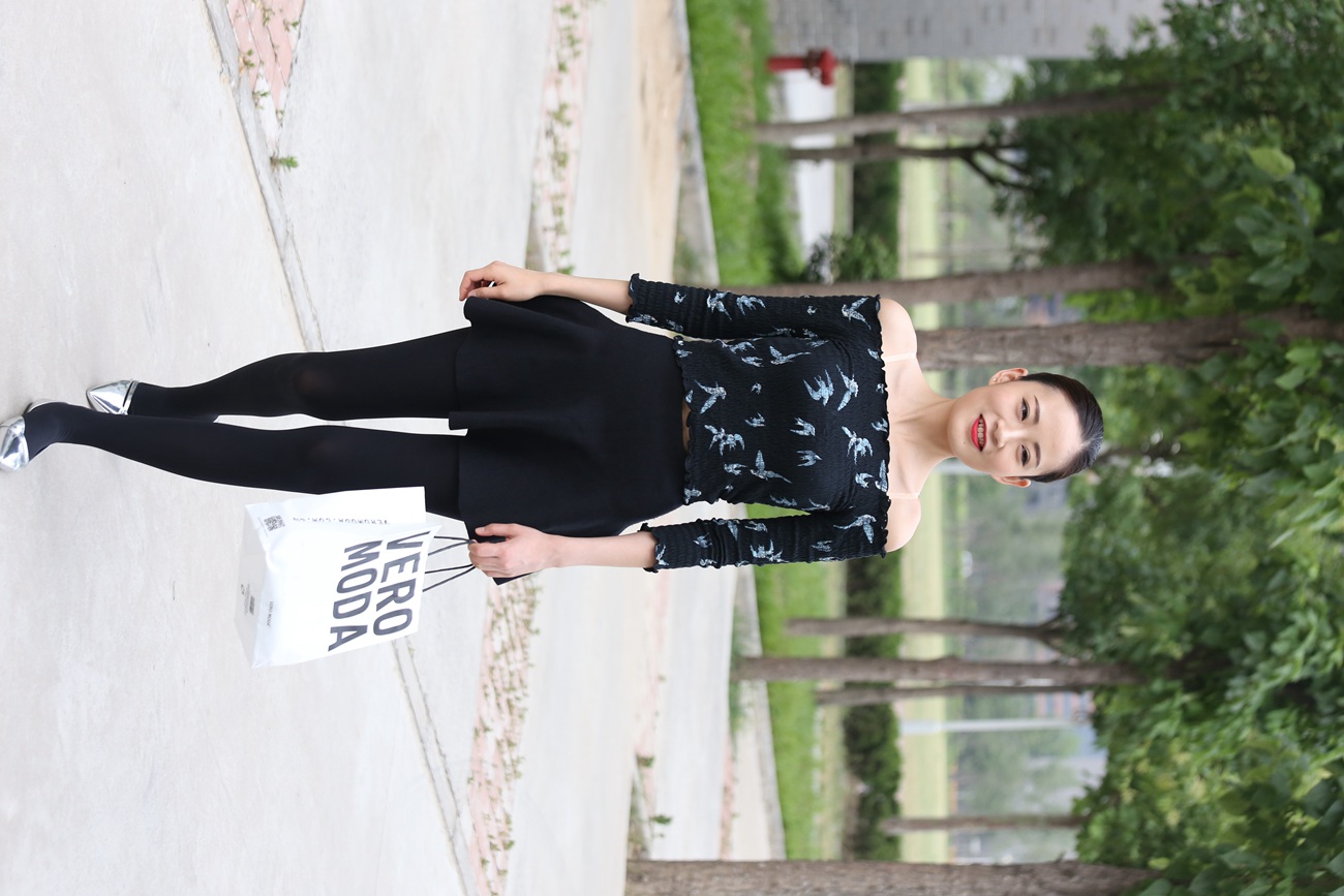 图片[265]-大西瓜爱牙膏-早期作品-Z3-5 空姐黑袜 (2)[267P] – 速更版-美库