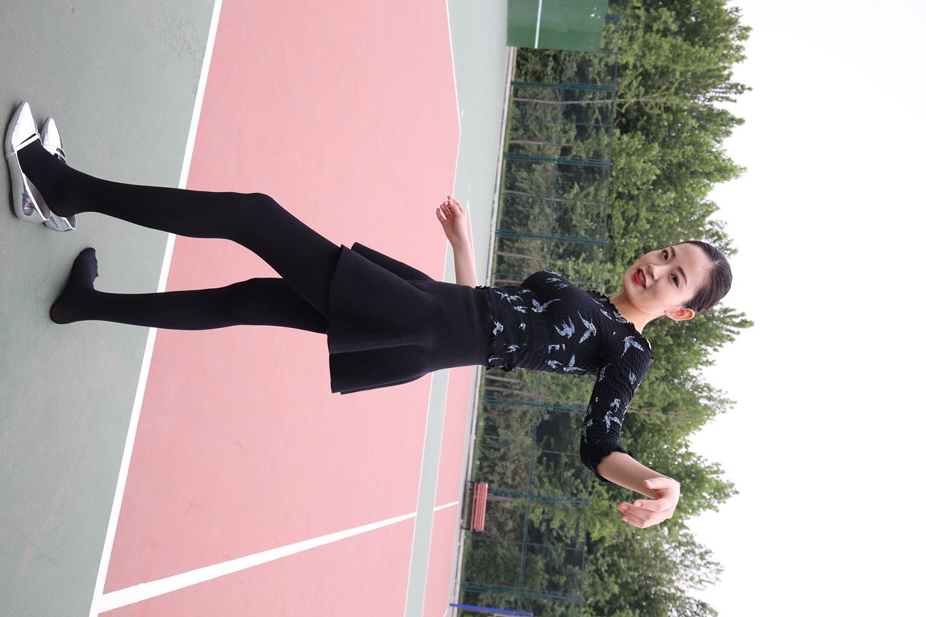 图片[30]-大西瓜爱牙膏-早期作品-Z3-5 空姐黑袜 (5)[106P] – 速更版-美库