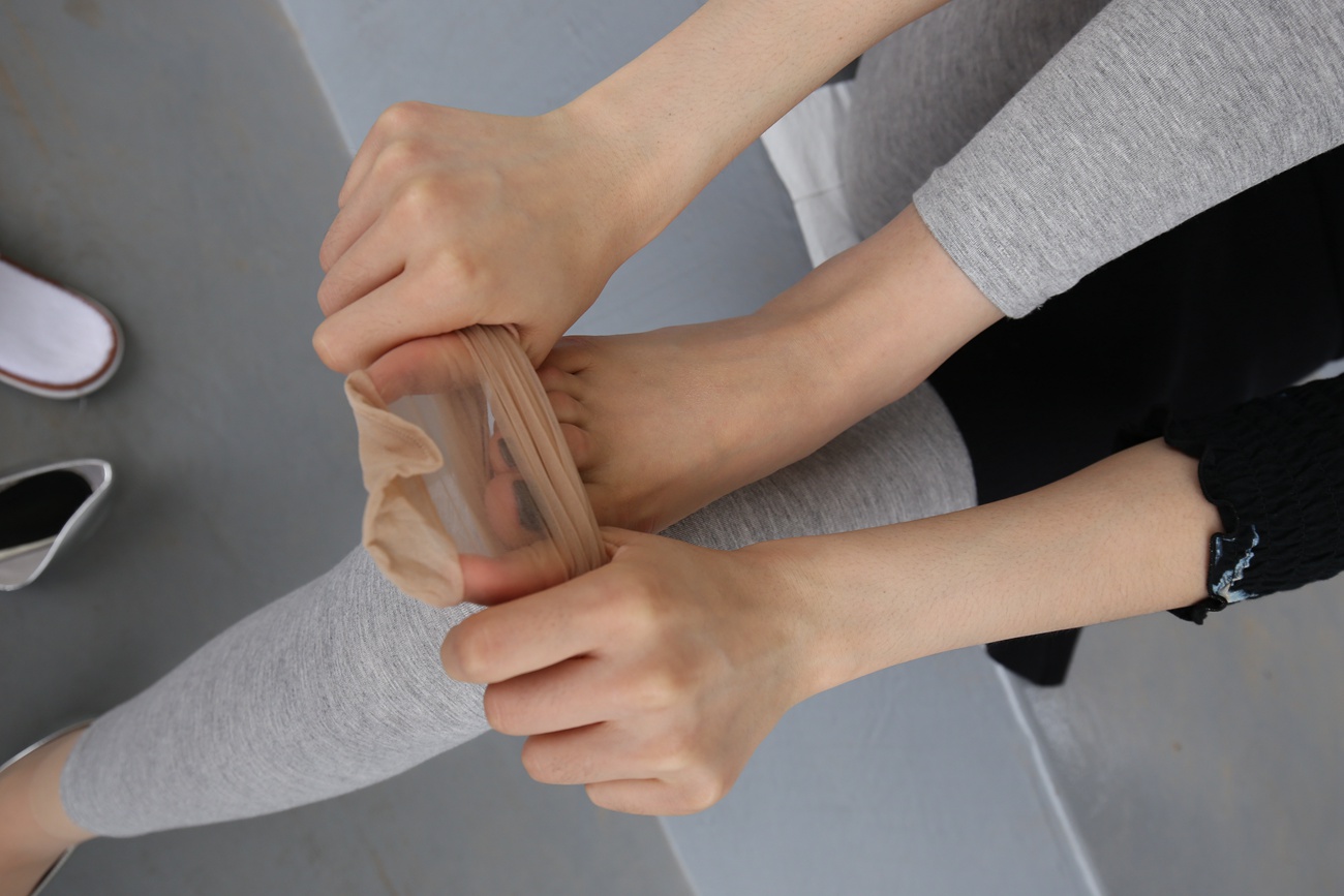 图片[10]-大西瓜爱牙膏-早期作品-Z3-6 空姐灰丝 (1)[67P] – 速更版-美库