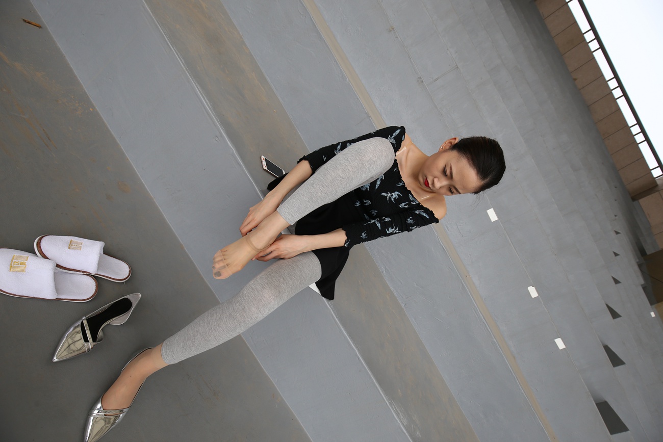 图片[15]-大西瓜爱牙膏-早期作品-Z3-6 空姐灰丝 (1)[67P] – 速更版-美库