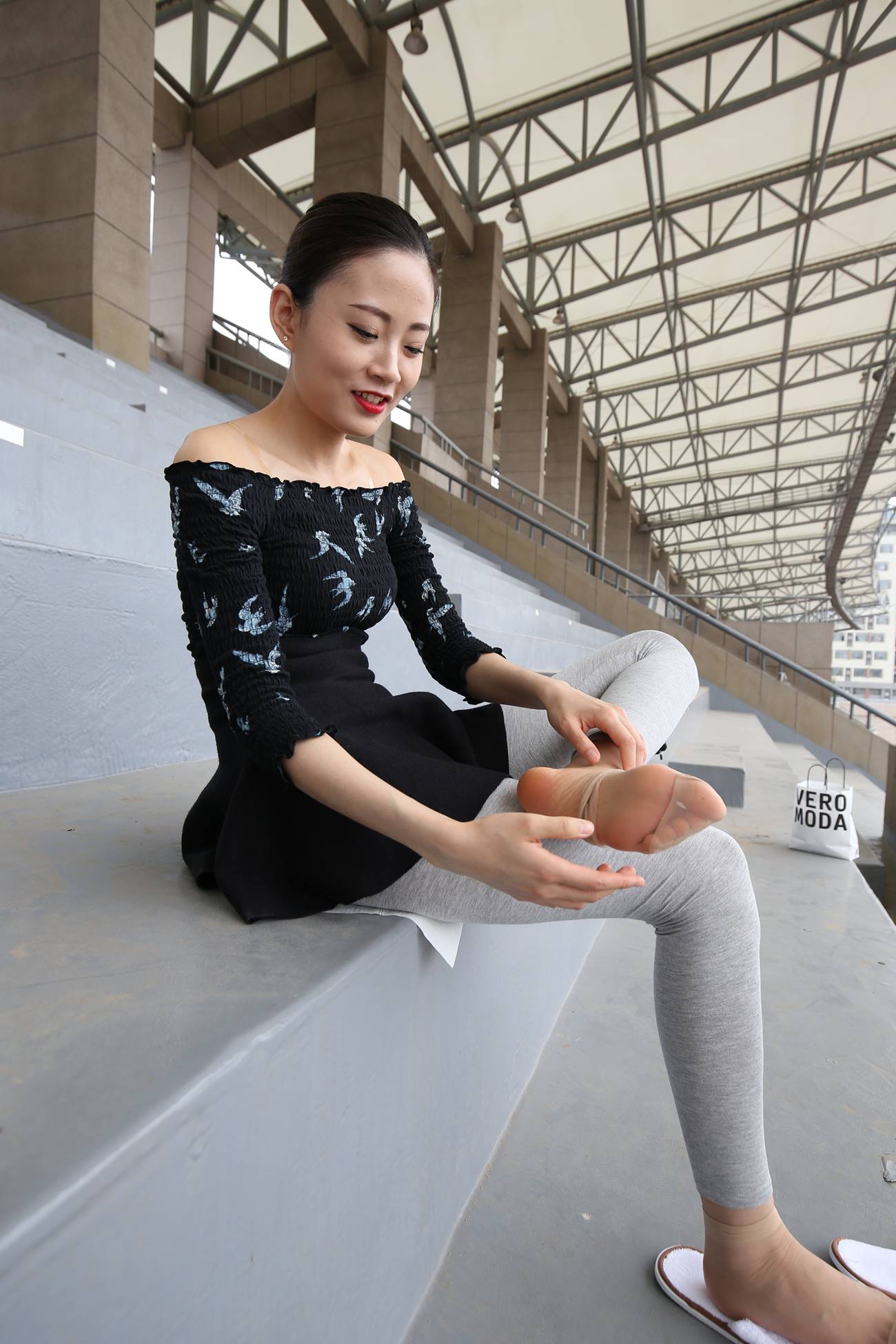 图片[14]-大西瓜爱牙膏-早期作品-Z3-6 空姐灰丝 (2)[103P] – 速更版-美库