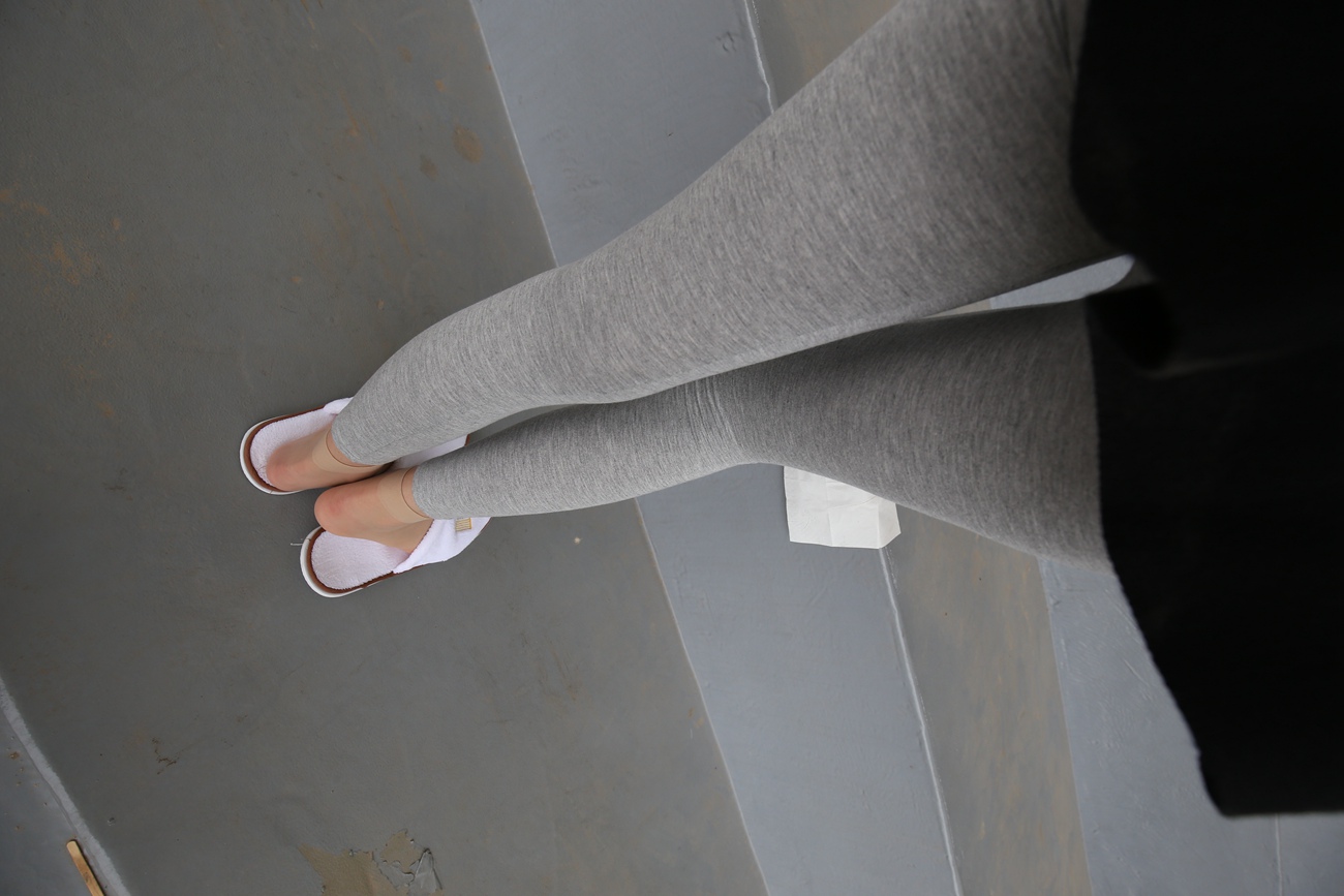 图片[24]-大西瓜爱牙膏-早期作品-Z3-6 空姐灰丝 (1)[67P] – 速更版-美库