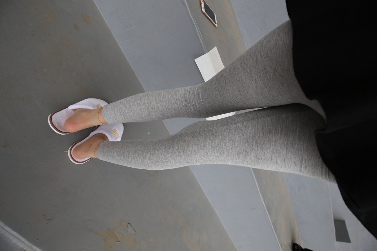 图片[25]-大西瓜爱牙膏-早期作品-Z3-6 空姐灰丝 (1)[67P] – 速更版-美库