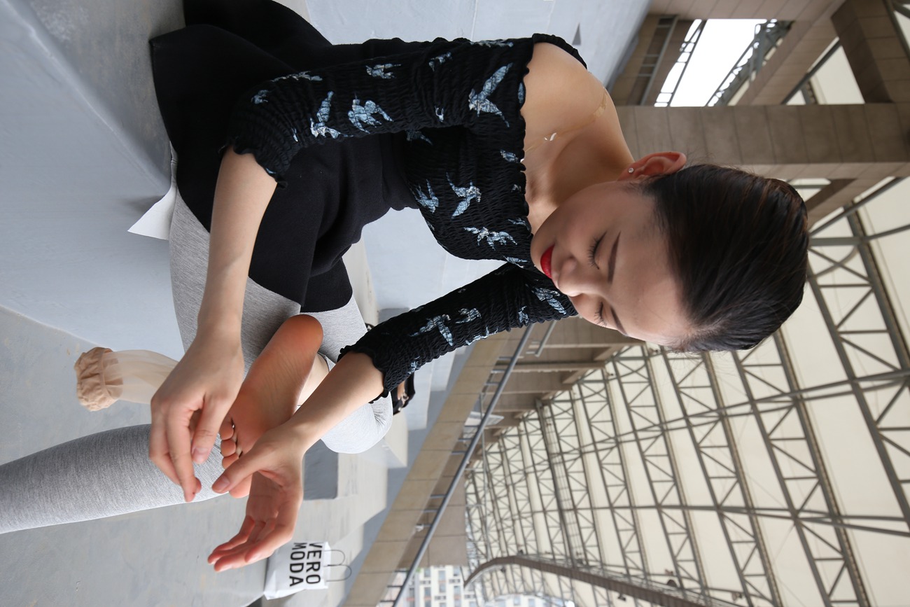 图片[20]-大西瓜爱牙膏-早期作品-Z3-6 空姐灰丝 (2)[103P] – 速更版-美库